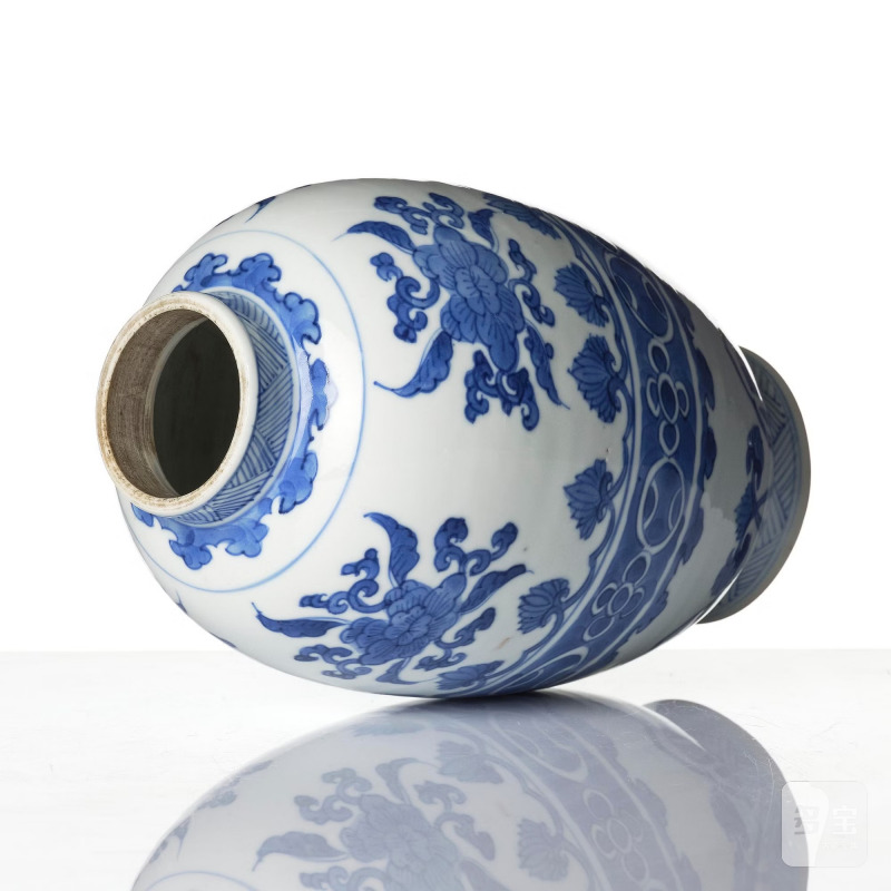 A blue and white 'floral' jar, - 图5